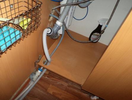 Установка и подключение посудомоечной машины к водопроводу, канализации и электросети Подсоединение посудомоечной машины своими руками